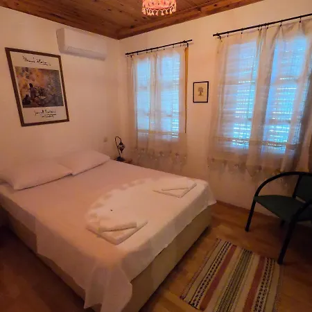 Mulberry House داليان